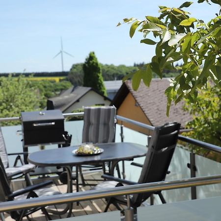 Kleine-Eifel-Auszeit Apartment Hambuch Bagian luar foto